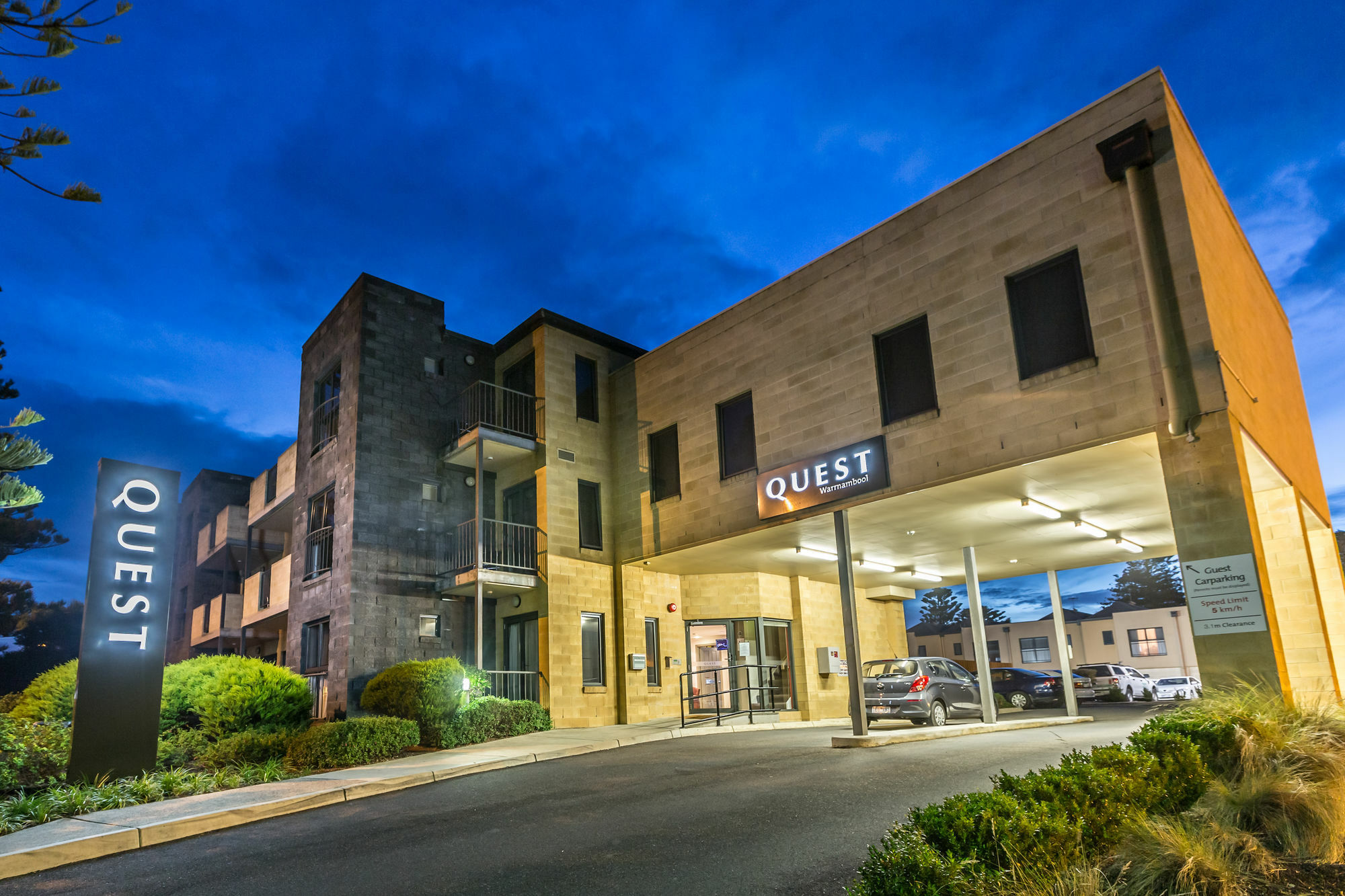 Quest Warrnambool Aparthotel Bagian luar foto